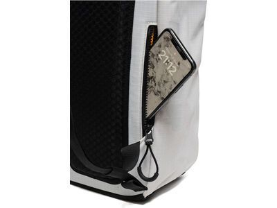 Capsuled Messenger Bag, cloud dancer - Bild 7