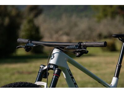 Scott Spark RC World Cup, cumulus white/carbon black - Bild 17