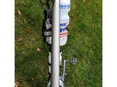 Wolf Tooth B-RAD Half Bottle Adapter + DogBone Base, black - Bild 5