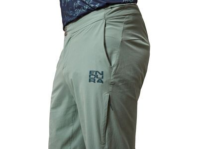 Endura AllTrack Ride Übershorts, sage green - Bild 7