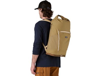 Patagonia Fieldsmith Roll Top Pack 32L, classic tan - Bild 4