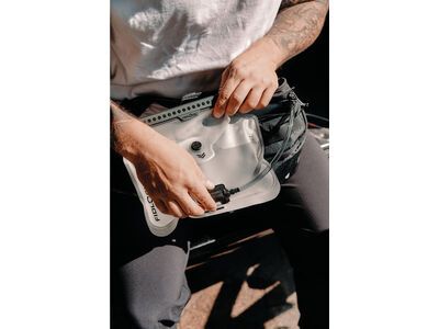 Fidlock Hermetic Hip Belt Trinkblase 1,5 L - Bild 11