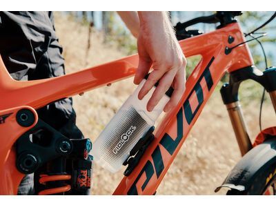 Fidlock Twist Bottle 600 + Bike Base, transparent black - Bild 9