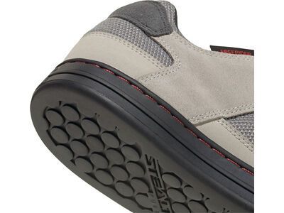Five Ten Freerider, grey three/ftwr white/wonder alumina - Bild 6