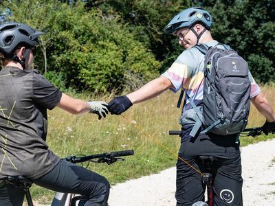 kommit Multisport Clip inklusive Outdoor-Gürtel, schwarz/orange - Bild 7