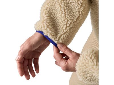 Patagonia Women's Classic Retro-X Jacket, dark natural - Bild 6