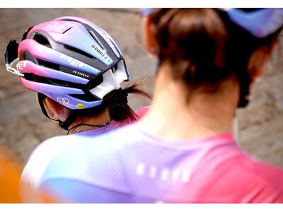 MET Trenta 3K Carbon MIPS, motion blur/matt - Bild 15