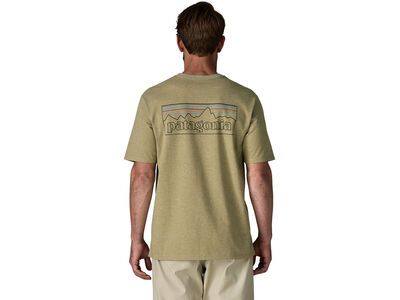 Patagonia Men's P-6 Logo Responsibili-Tee P-6 Outline, gumtree green - Bild 5