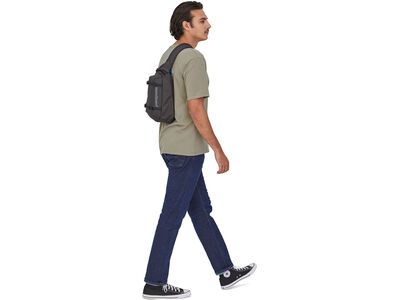 Patagonia Atom Sling 8L, black - Bild 4