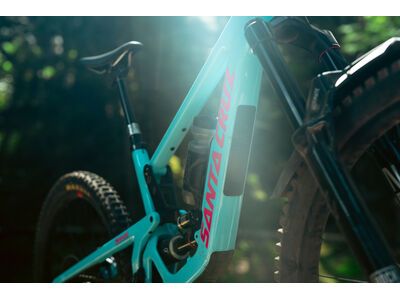 Santa Cruz Nomad CC / X0 AXS / RSV / Coil / MX, gloss aqua magenta - Bild 18