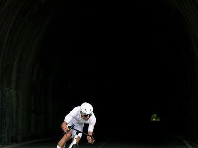 MET Manta MIPS, absolute white limited edition - Bild 14