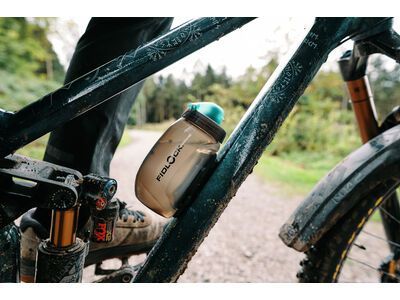 Fidlock Twist Bottle 450 Antibacterial + Bike Base, transparent black/light green - Bild 14