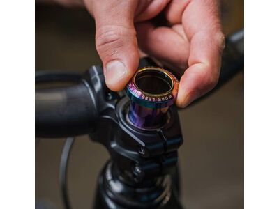 OneUp Components EDC Threadless Carrier, blue - Bild 3