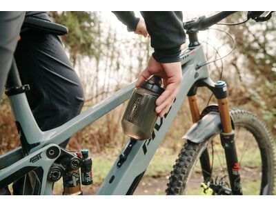 Fidlock Twist Bottle 550 Compact + Bike Base, transparent black - Bild 9