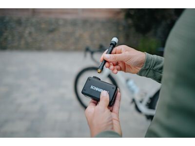 Schwalbe E-Micro Pump - Bild 9