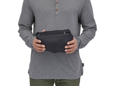 Patagonia Men's Down Sweater Hoody, black - Bild 7