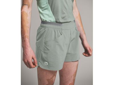 Ortovox Merino Shield Ultra Light Trace Shorts W, green sage - Bild 4