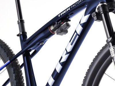 Trek Supercaliber SLR 9.8 X0 Flight Attendant Gen 2, navy smoke - Bild 4