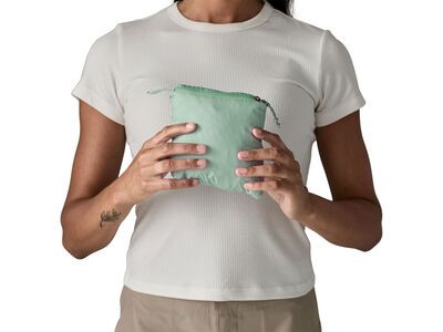 Patagonia Women's Light & Variable Jacket, thin ice - Bild 14