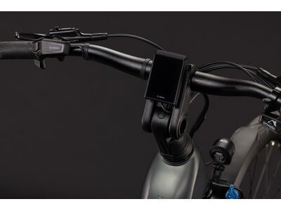 Cube Kathmandu Hybrid Deluxe Pro 800 Easy Entry, blackforest´n´chrome - Bild 3